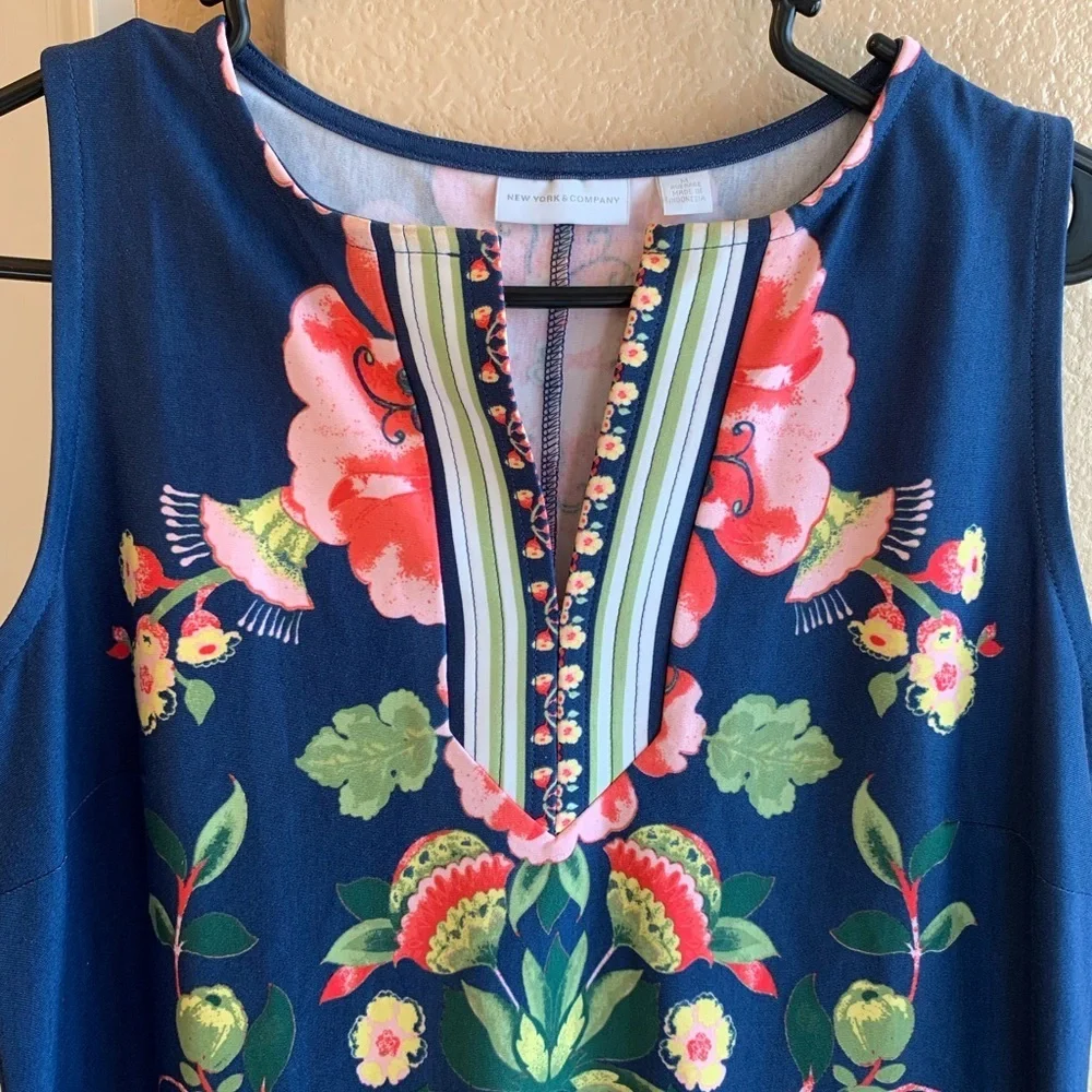 NY & Co Floral dress/tunic sleeveless sheath blue - Picture 2 of 8